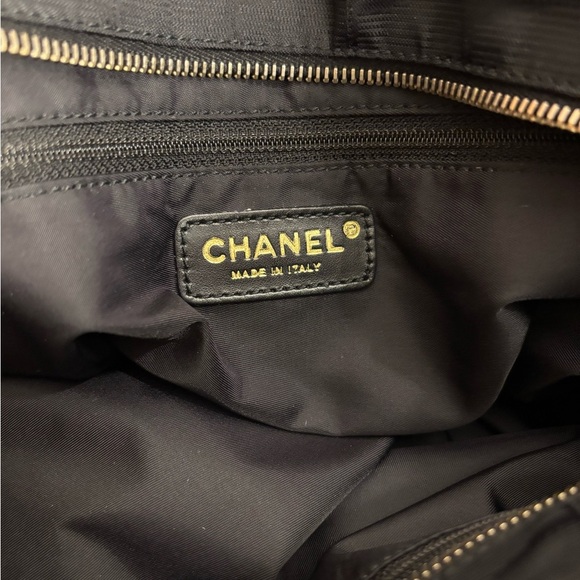 Chanel Black Nylon Tote Bag Travel Line Logo Shoulder Purse Vintage Authentic - Picture 10 of 12
